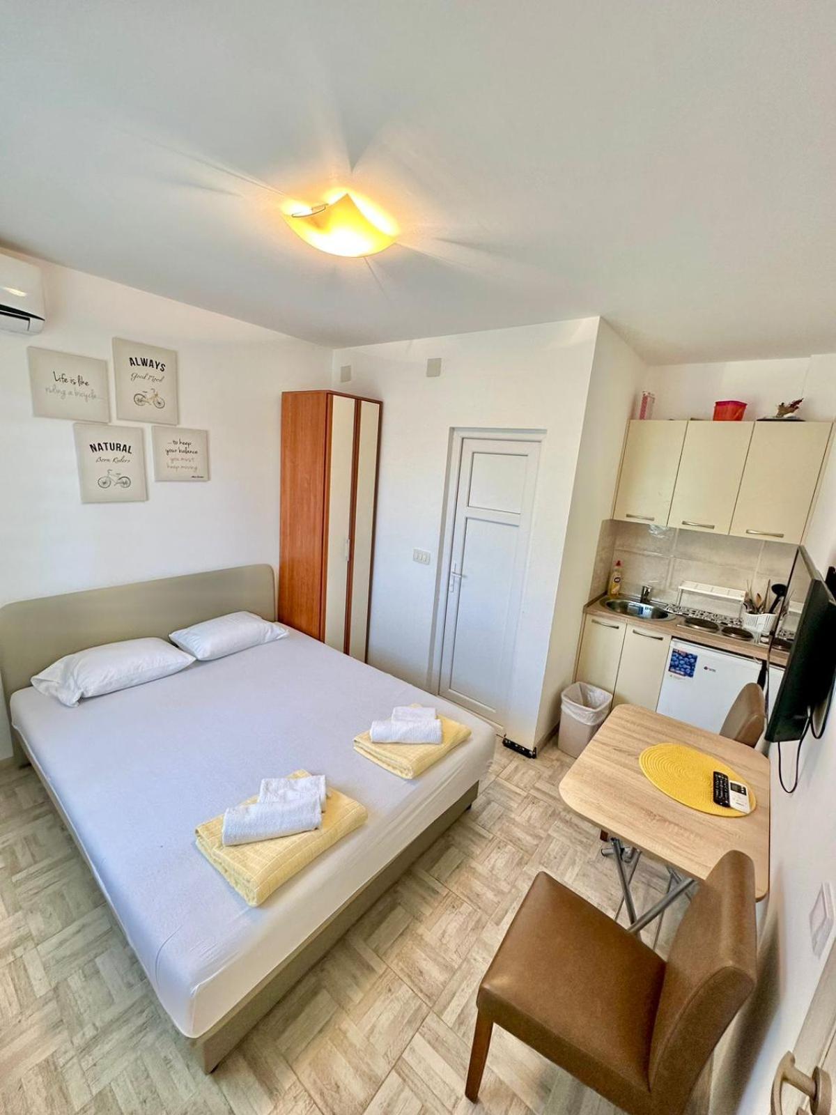 Montenegrina Apartment Budva Bagian luar foto