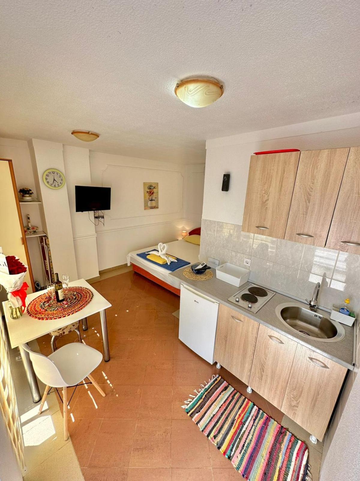 Montenegrina Apartment Budva Bagian luar foto
