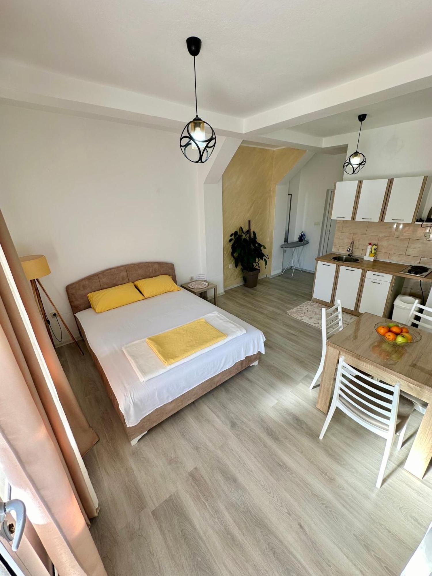 Montenegrina Apartment Budva Bagian luar foto